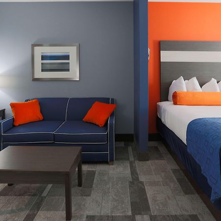 Best Western Plus Wewoka Inn & Suites Екстериор снимка