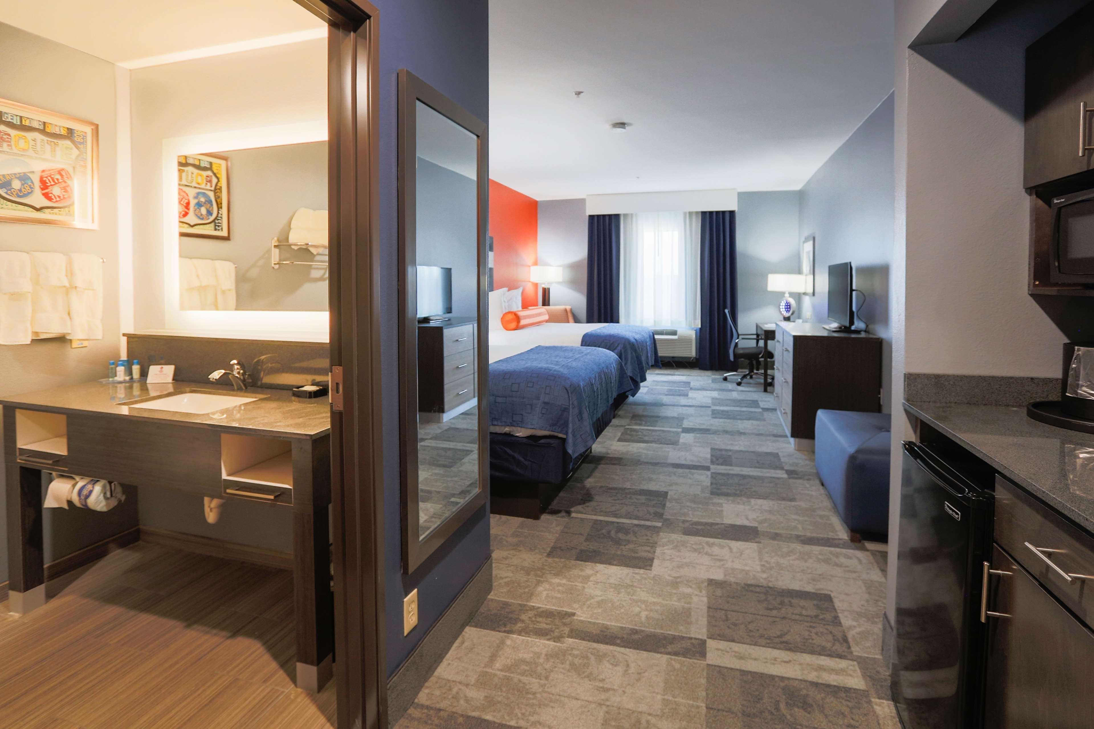 Best Western Plus Wewoka Inn & Suites Екстериор снимка