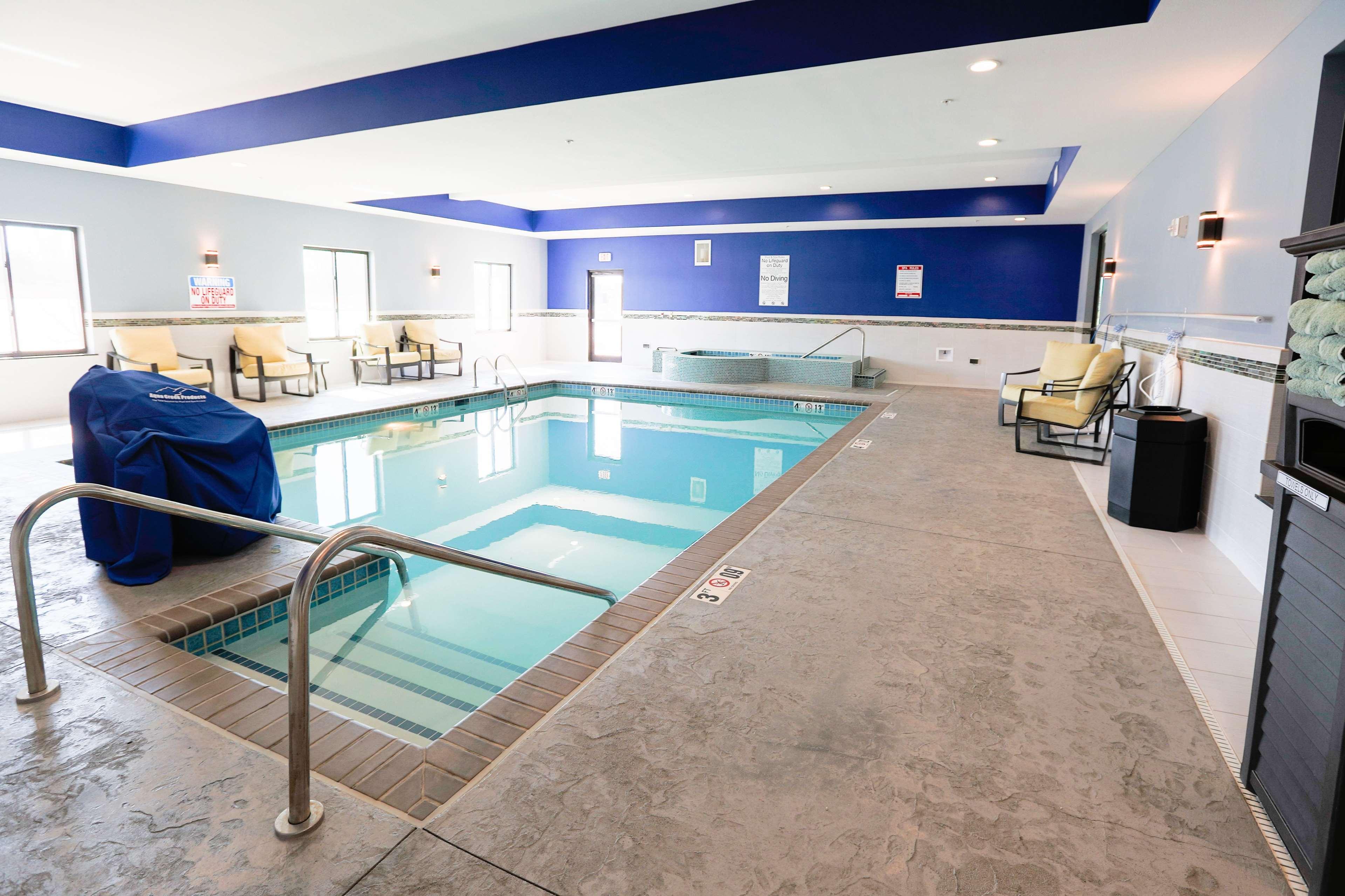 Best Western Plus Wewoka Inn & Suites Екстериор снимка