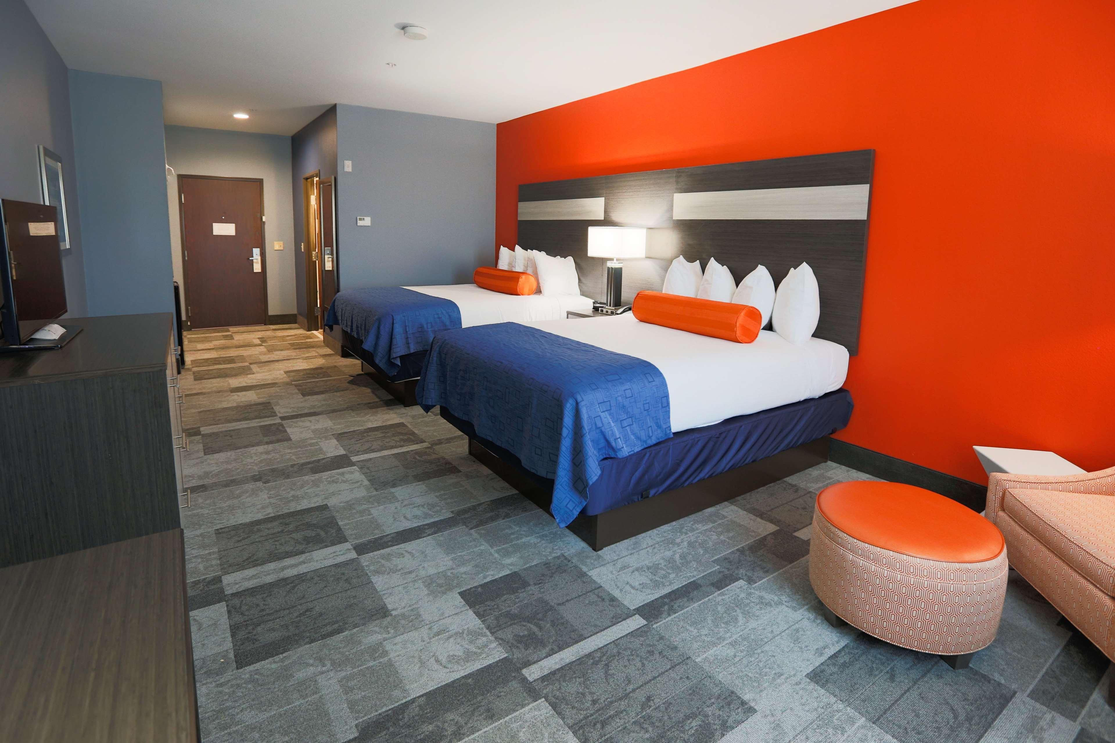 Best Western Plus Wewoka Inn & Suites Екстериор снимка