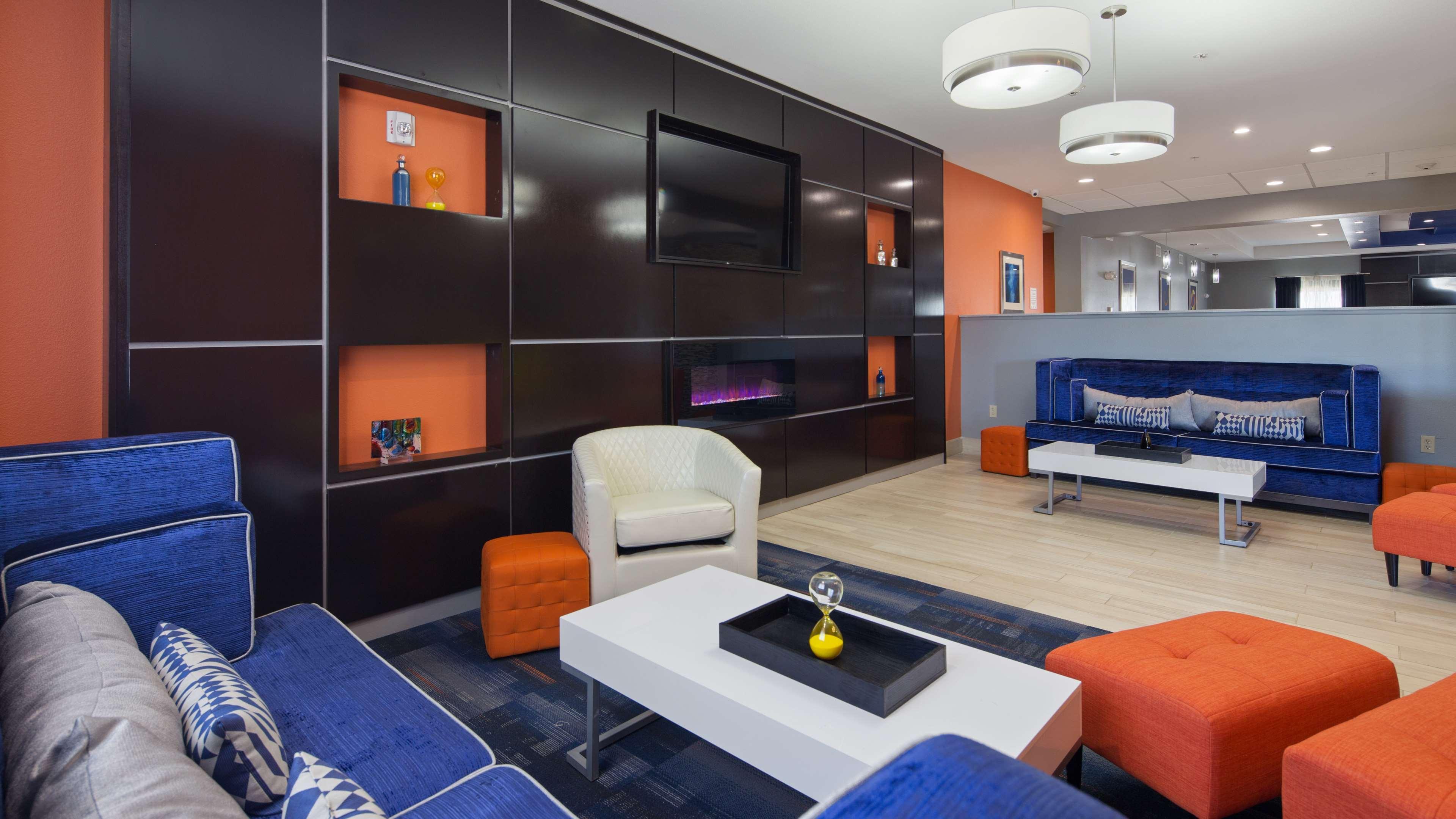 Best Western Plus Wewoka Inn & Suites Екстериор снимка