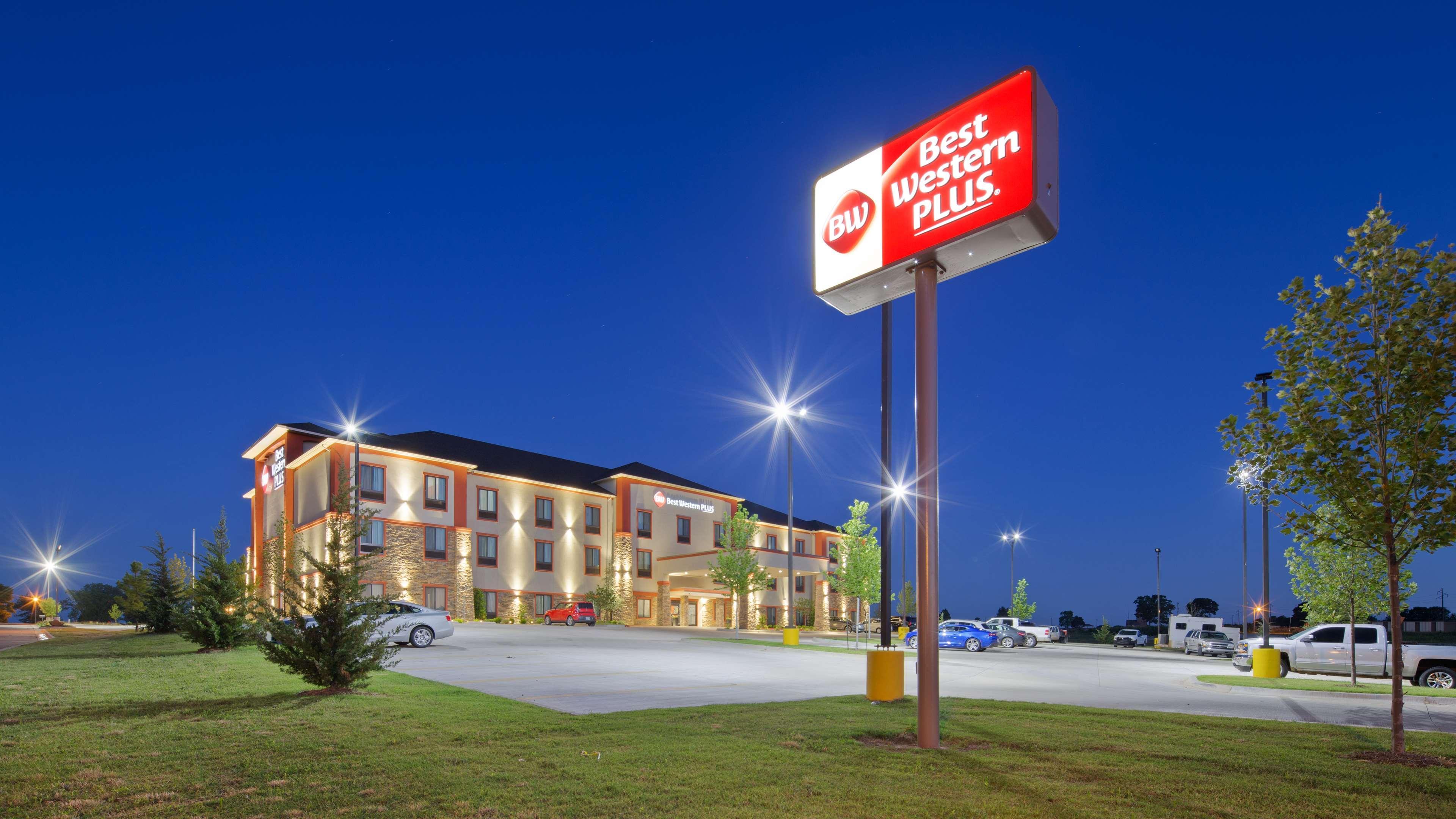 Best Western Plus Wewoka Inn & Suites Екстериор снимка